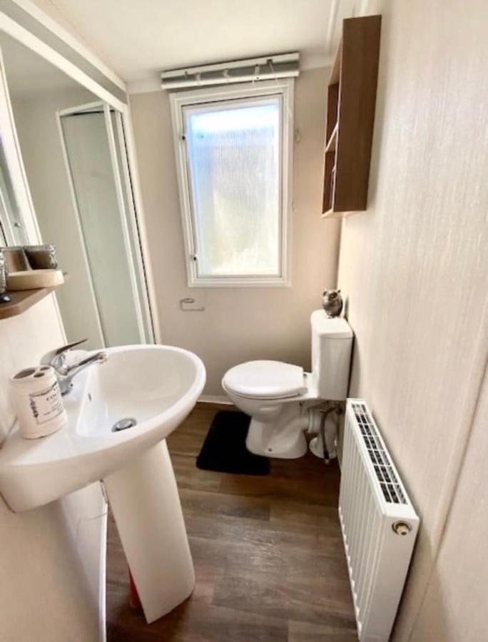 Swift Loire Hotel Jaywick Sands ภายนอก รูปภาพ