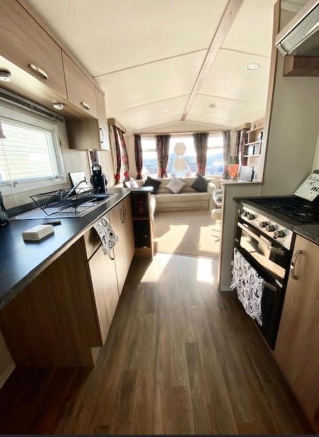 Swift Loire Hotel Jaywick Sands ภายนอก รูปภาพ