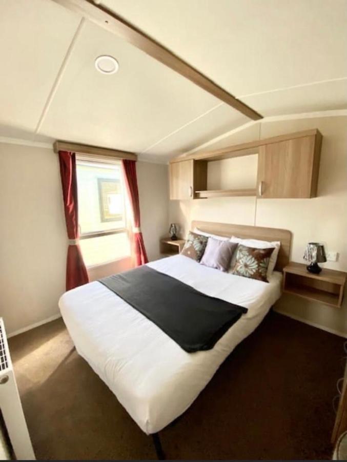 Swift Loire Hotel Jaywick Sands ภายนอก รูปภาพ